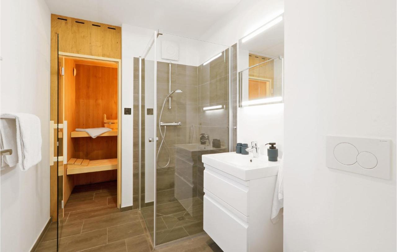 2 Bedroom Gorgeous Home In Lembruch-Duemmer See Εξωτερικό φωτογραφία